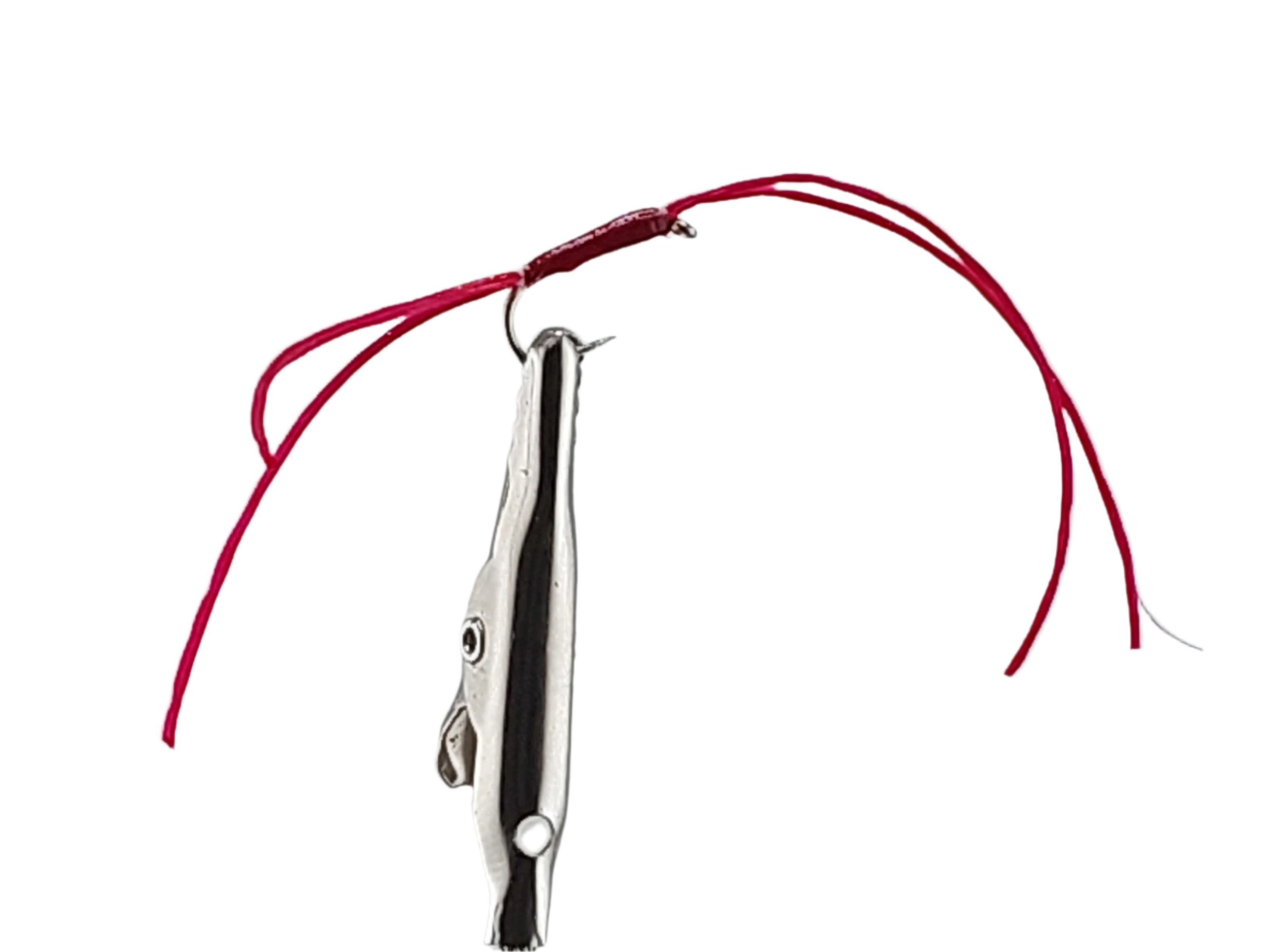 SKB Apps Bloodworm fishing fly tied on strong hooks, perfect for trout fishing in stillwaters.

